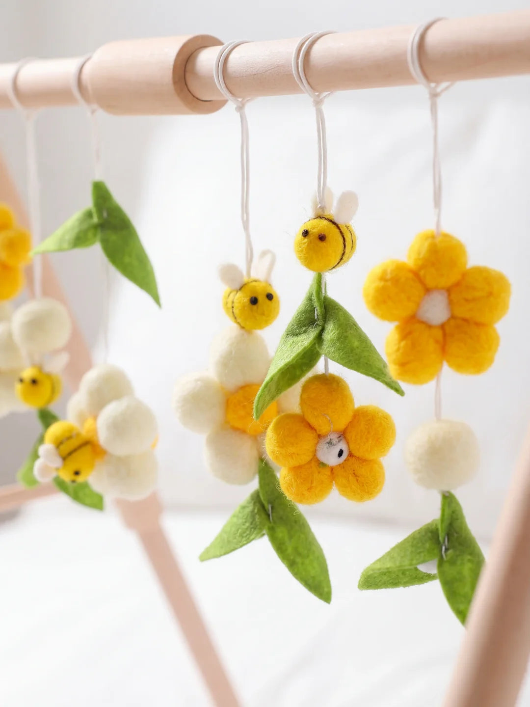 Arche d'éveil en bois clair