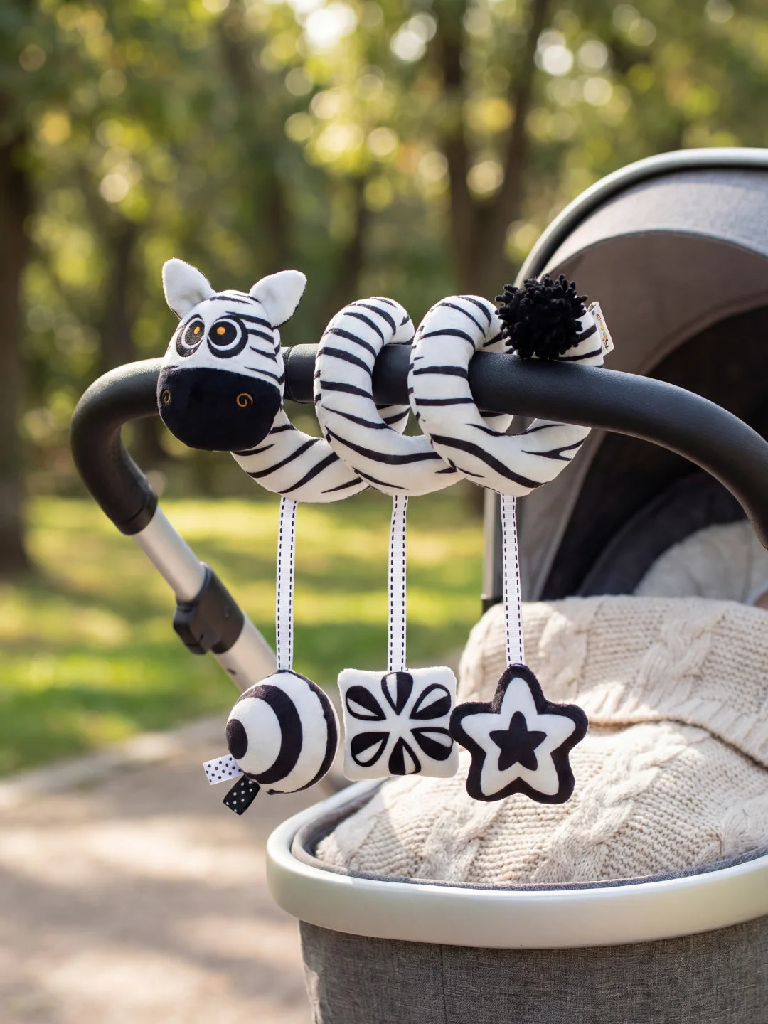 Diealles Shine Spirale d'Activité Bébé, Spirale Poussette Bebe avec Jouet a Suspendre, Peluche Jouet Poussette Bebe pour Développement Diealles Shine Spirale d'Activité Bébé, Spirale Poussette Bebe avec Jouet a Suspendre, Peluche Jouet Poussette Bebe pour Développement