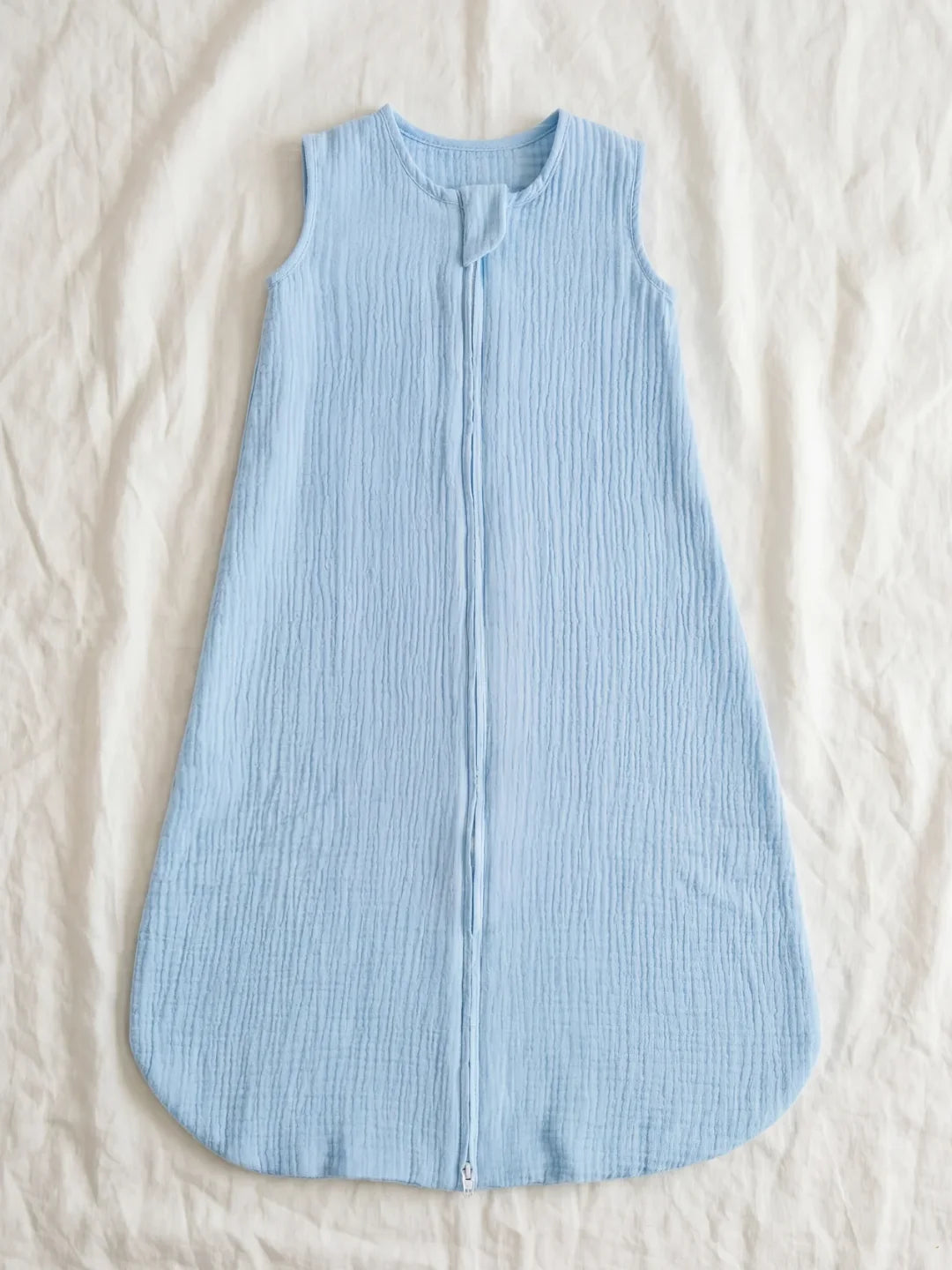 Gigoteuse bébé en mousseline bleu ciel unie avec fermeture éclair centrale